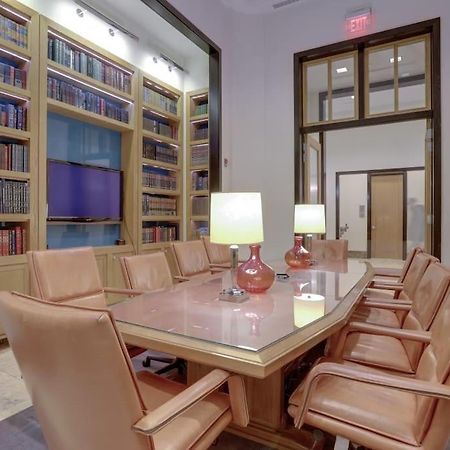 Fantastic 2 Bedroom Condo At Pentagon City Arlington Exterior photo
